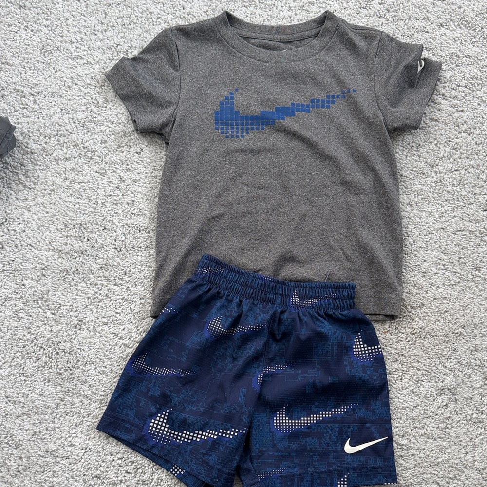 Nike Charcoal and Navy T-Shirt and Shorts Set